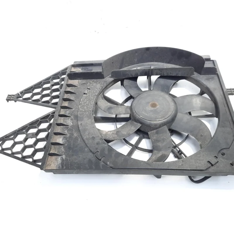 Electroventilator, cod 6R0121207, VW Polo sedan (6R), 1.4 benz, CGG (idi:558640) Transport gratuit