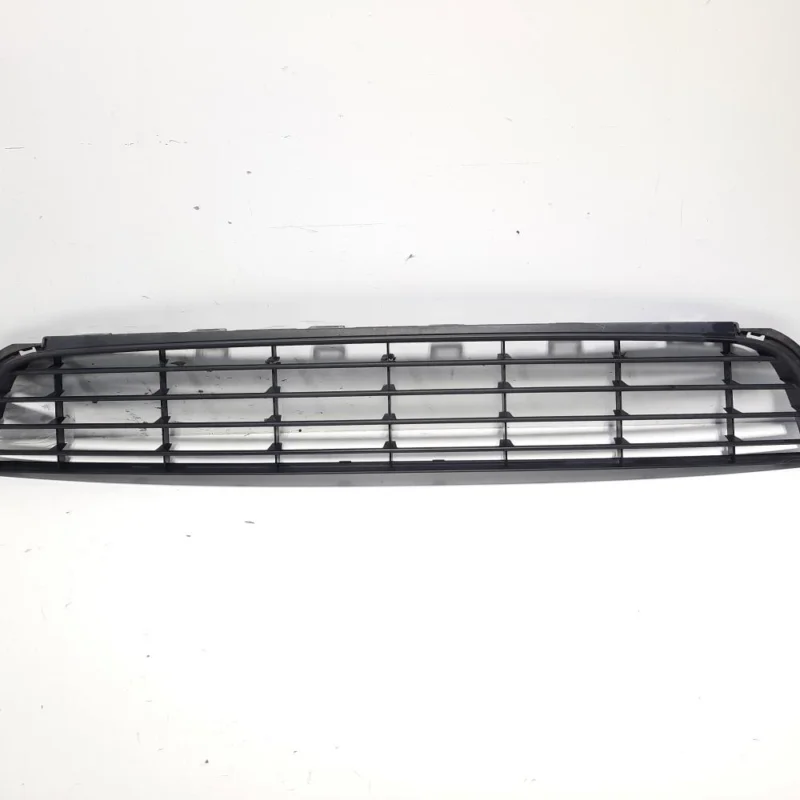 Grila bara fata centrala, cod 5K0853677A, Vw Golf 6 (5K1) (id:562059) Ofertă limitată