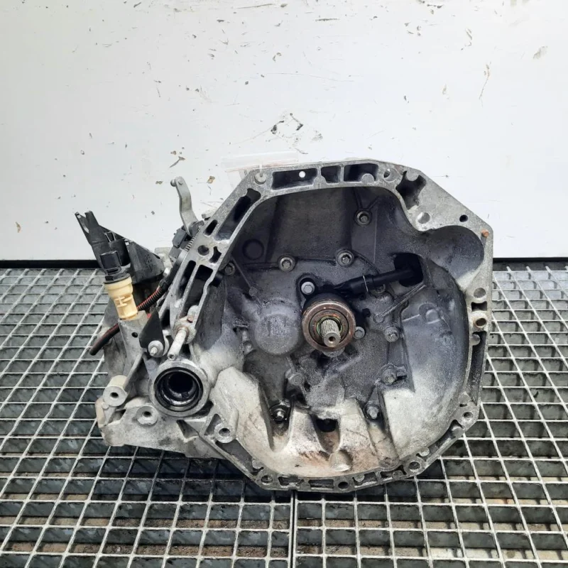 Cutie de viteze manuala, Dacia Duster, 1.5 DCI, 5 vit man (pr:110747) Popular