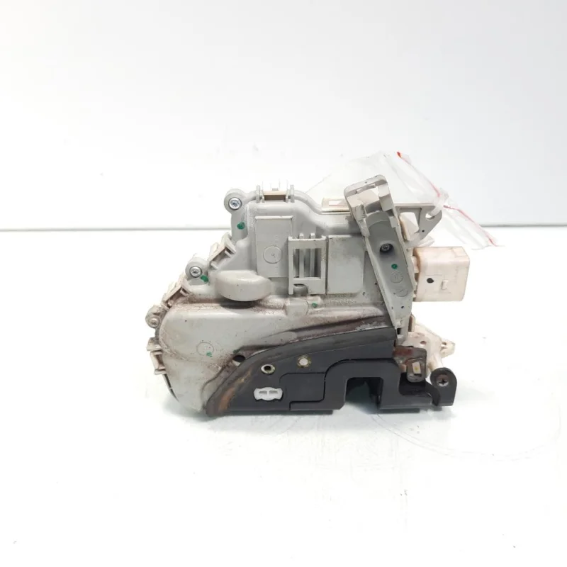 Broasca usa stanga fata, cod 8J1837015C, Audi A4 Allroad (8KH, B8) (idi:552354) Cumpără online