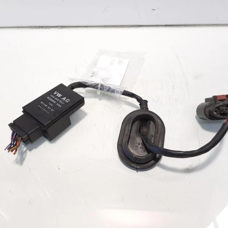 Releu pompa combustibil, cod 1K0906093F, Vw Passat (3C2) 1.4 TSI, CAX (idi:545649) Expediere rapidă