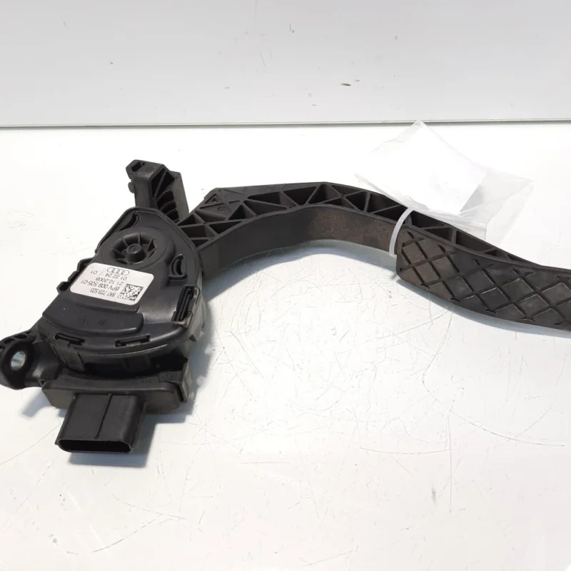 Reducere specială Pedala acceleratie, cod 8K1723523, Audi A5 Cabriolet (F57, 9T) (idi:547159)