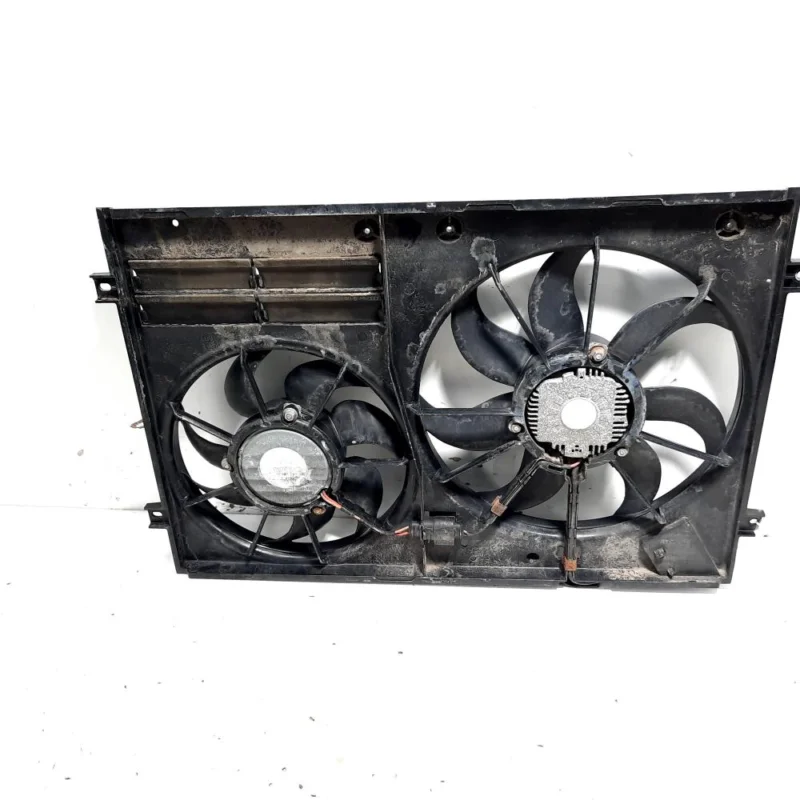 Retur ușor Grup electroventilatoare, cod 1K0121207AA, Vw Golf 5 Variant (1K5) 2.0 TDI, BMM (idi:542376)