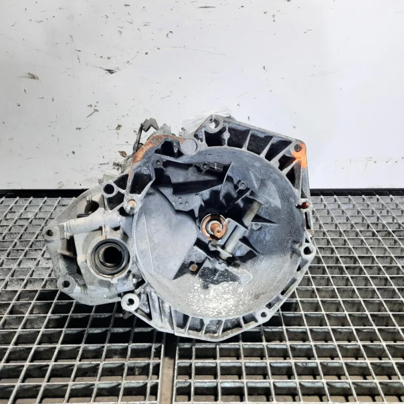 Cutie viteza manuala, cod 551963361, Fiat Punto (188), 1.4 benz, 5 vit man (pr:110747) Reducere de preț