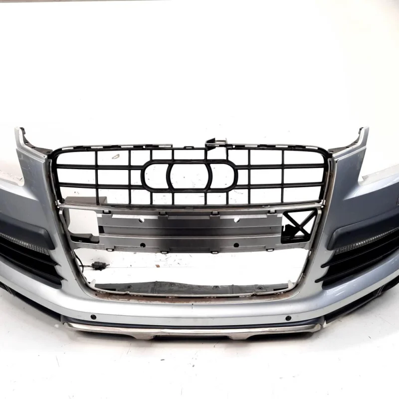 Disponibil imediat Bara fata cu daylight, proiectoare si loc pentru spalator, Audi Q7 (4LB) (id:547782)