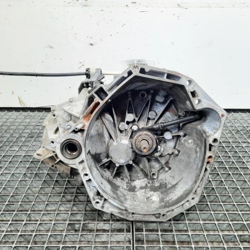 Cutie de viteze manuala, cod 8200790639, Renault Megane 2 Sedan, 1.5 DCI, K9KP732, 6 vit man (idi:544608) Cumpără acum