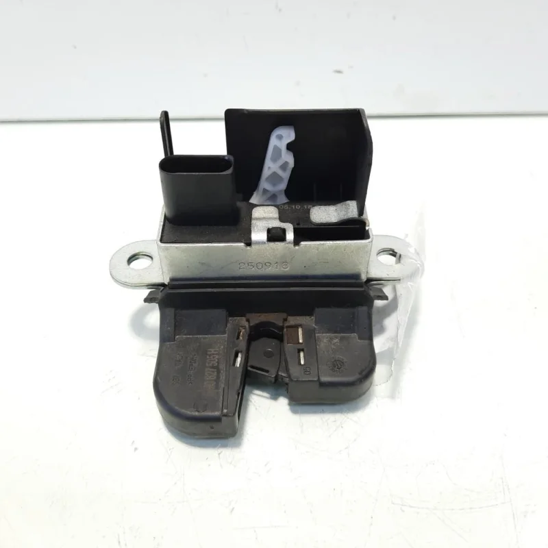 Broasca haion, cod 5M0827505H, Vw Tiguan (5N) (id:544965) Premium