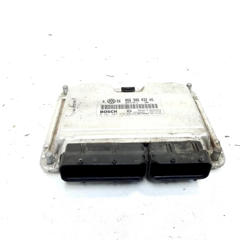 Bestseller Calculator motor, cod 066906032AG, 0261207375, VW Passat (3B2), 2.3 benz, AGZ (idi:535437)
