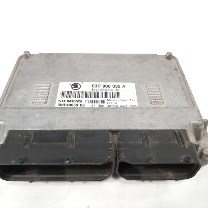 Vezi acum Calculator motor, cod 03D906032A, Skoda Fabia 1 Combi (6Y5), 1.2 benz, AWY (idi:535511)