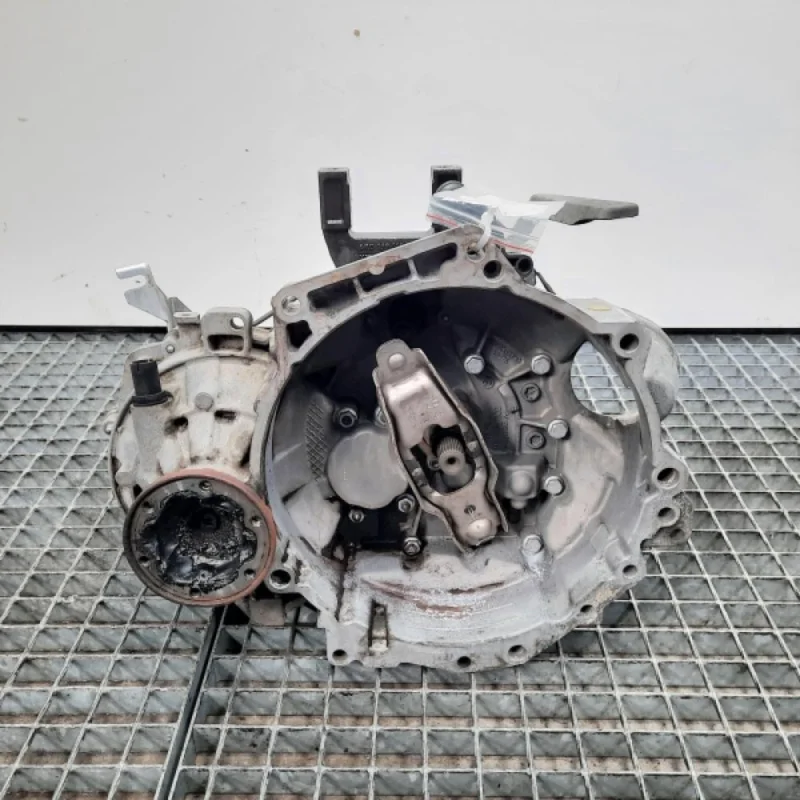 Preț redus Pompa ulei, cod 03G115105, Seat Toledo 3 (5P2), 2.0 TDI, BKD (pr:110747)