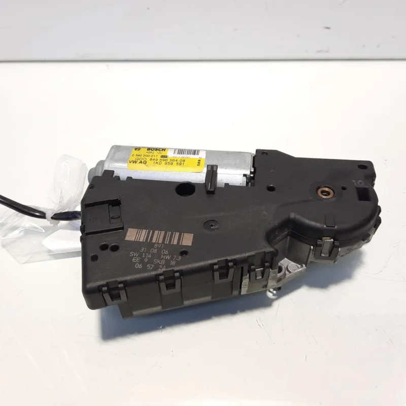 Motoras trapa, cod 1K0959591, Vw Passat Variant (3C5) (id:538180) Ofertă limitată