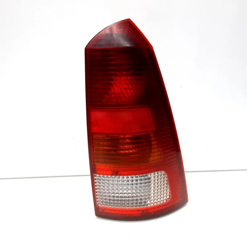 Reducere extra Stop dreapta aripa, Ford Focus 1 Combi (id:532649)