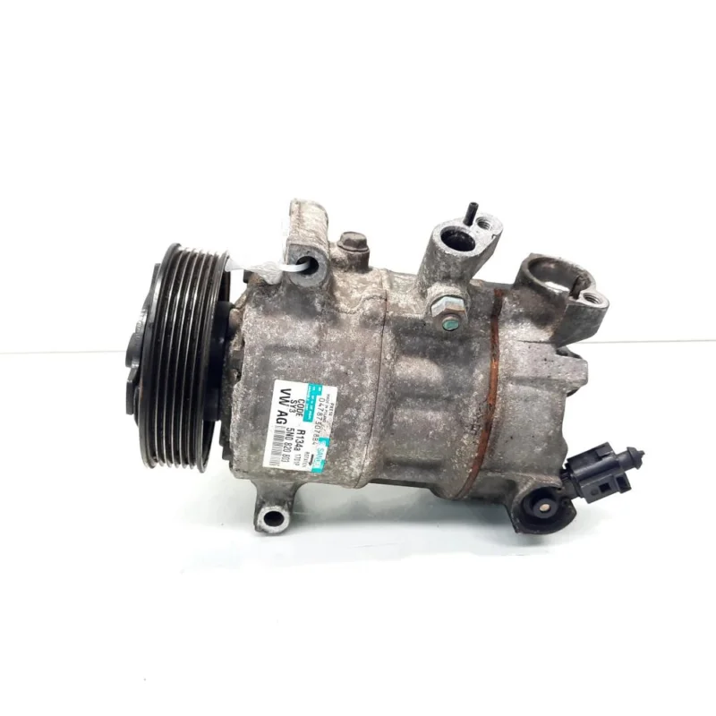 Compresor clima, cod 5N0820803, VW Passat CC (357), 2.0 TDI, CFG (idi:530143) Reducere