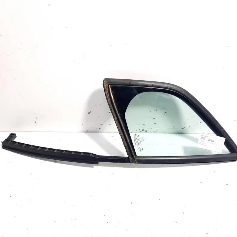 Geam fix stanga fata, Citroen C3 (II) (id:525920) Cumpărături sigure