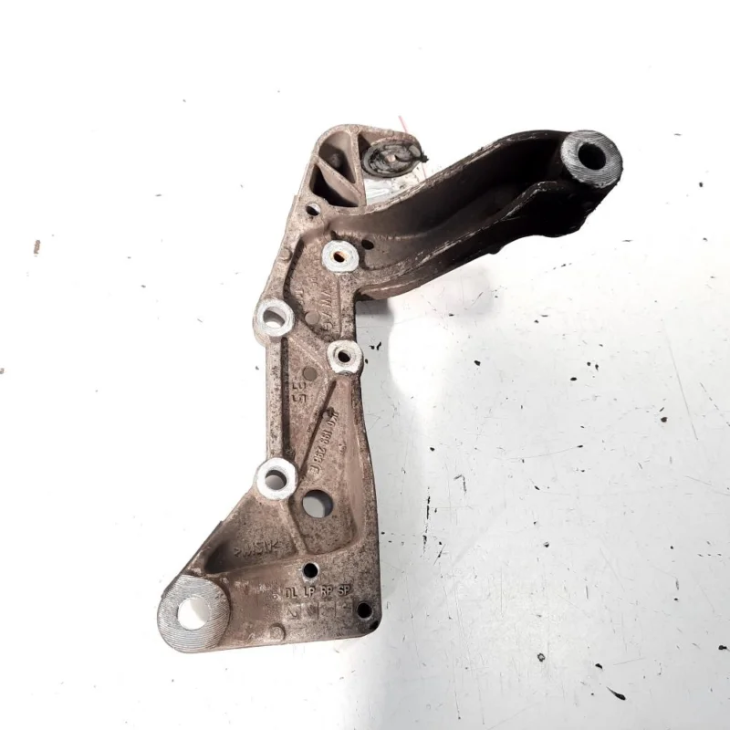 Suport brat trapez dreapta, cod 1K0199296E, VW Golf 6 Cabriolet (517) (idi:518630) Ofertă de sezon