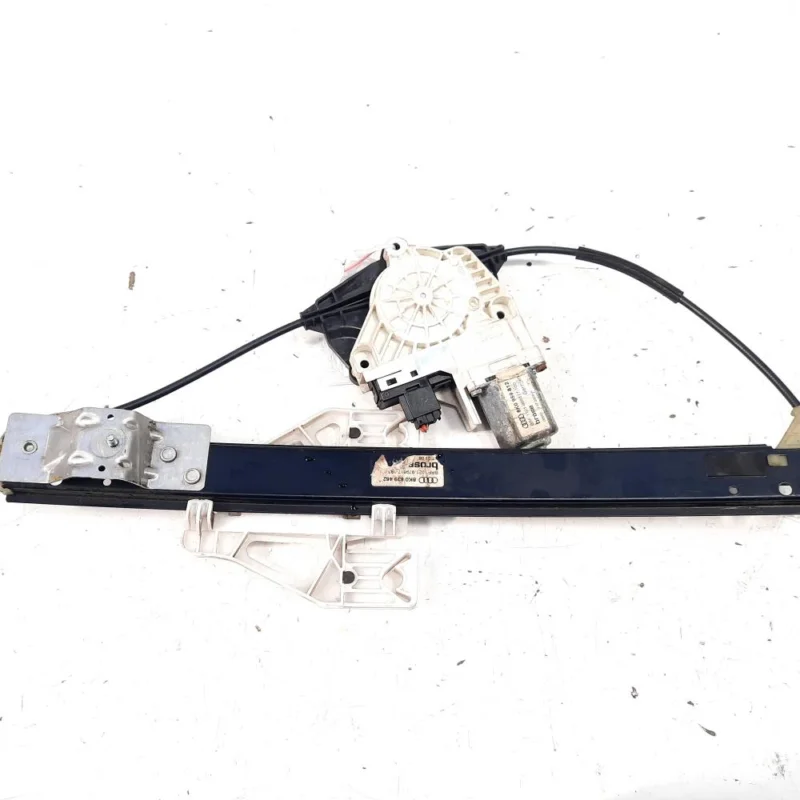Cumpără online Macara cu motoras dreapta spate, cod 8K0839462, Audi A4 Avant (8K5, B8) (id:524530)