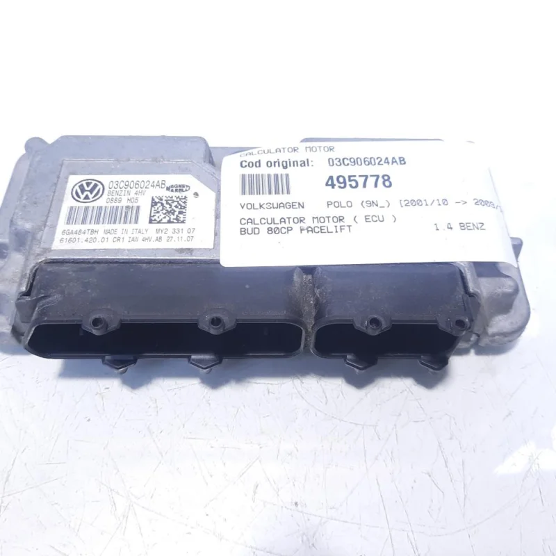Reducere extra Calculator motor, cod 03C906024AB, Skoda Fabia 1 (6Y2), 1.4 benz, BUD (idi:495778)