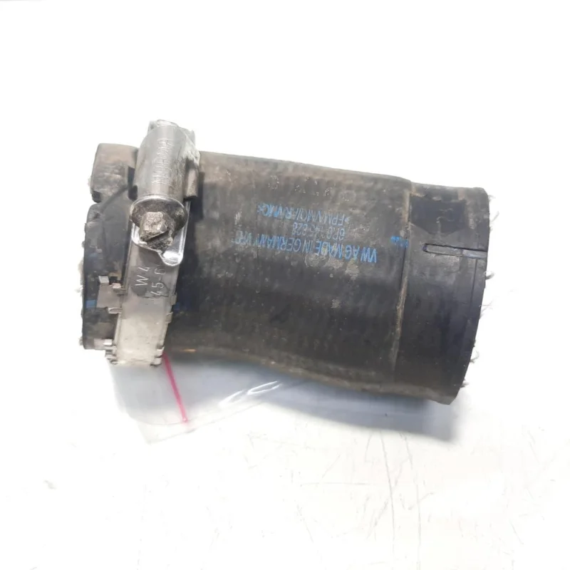 Vezi acum Furtun intercooler, cod 6R0145828, Seat Ibiza 5 Sportcoupe (6J1), 1.6 TDI, CAY (idi:497470)