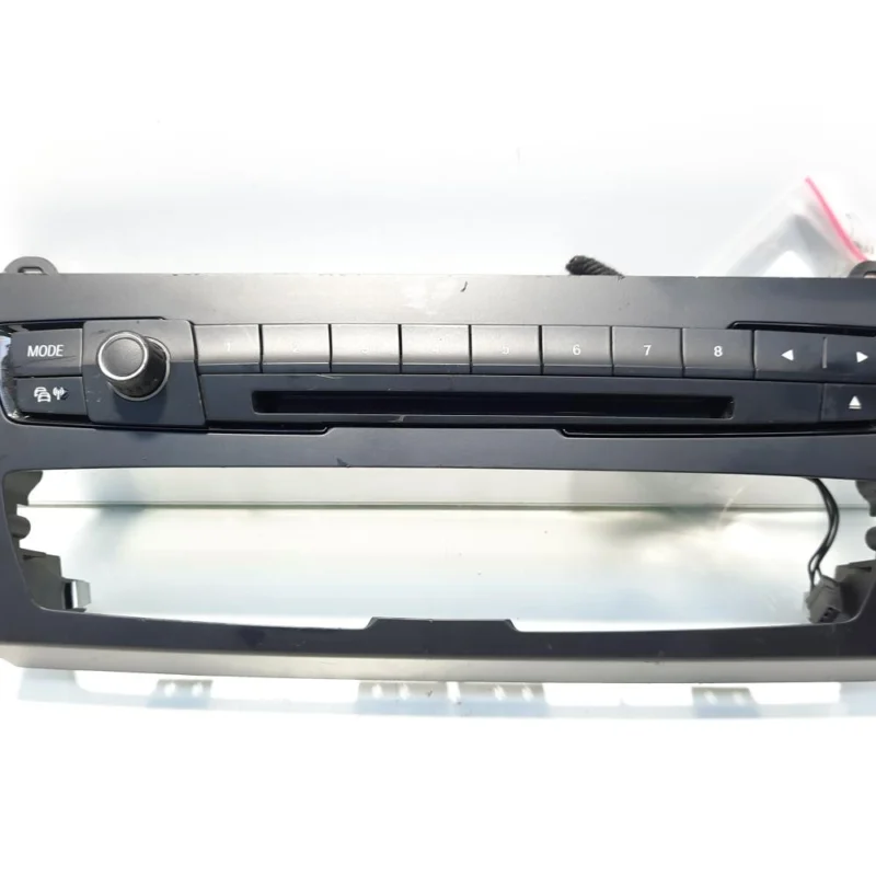 Butoane comenzi radio CD, cod 9261098-04, Bmw 1 (F21) (idi:503393) Reducere de preț