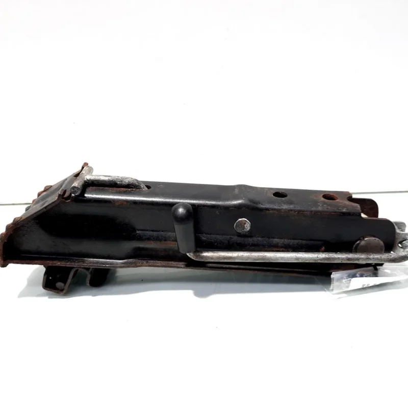 Ofertă de sezon Cric, cod 3C0011031B, Vw Passat (3C2) (id:510370)