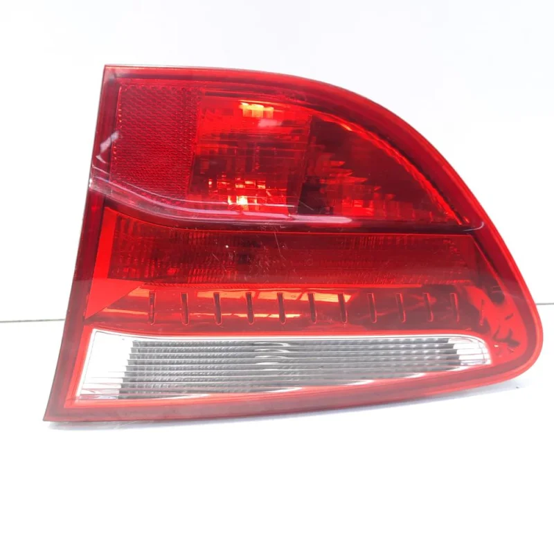 Livrare gratuită Stop dreapta haion, cod 3R9945094, Seat Exeo ST (3R5) (id:507623)