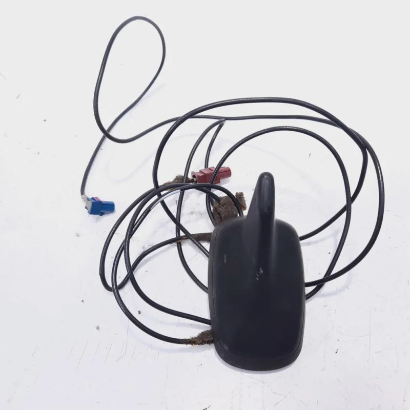 Antena radio cu navigatie, cod 8E9035503N, Audi A4 Cabriolet (8H7) (idi:493912) Livrare gratuită