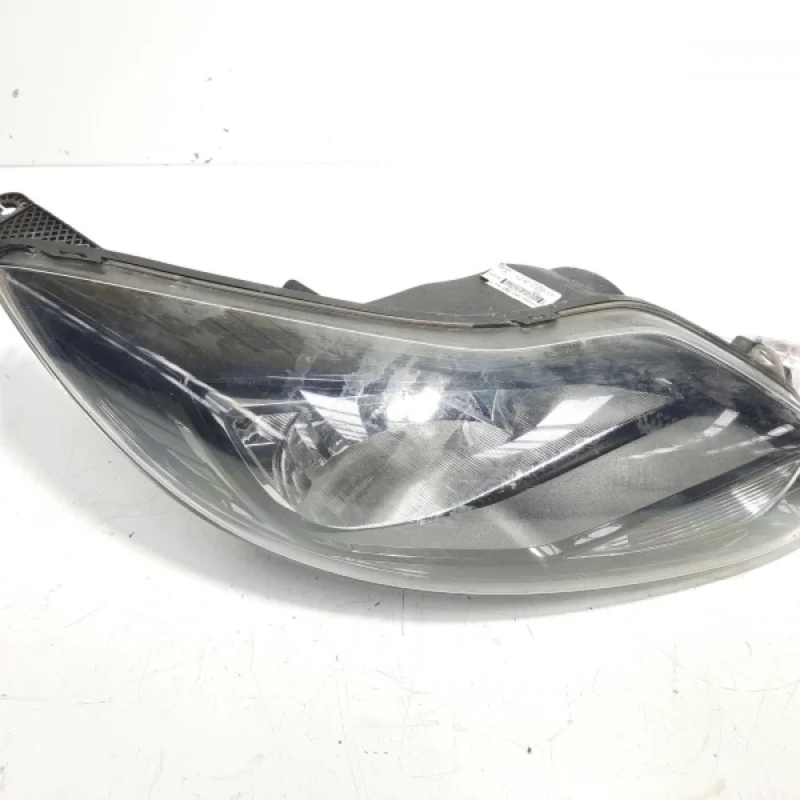 Far dreapta, cod BM51-13W029-CF, Ford Focus 3 Turnier (id:493501) Doar azi