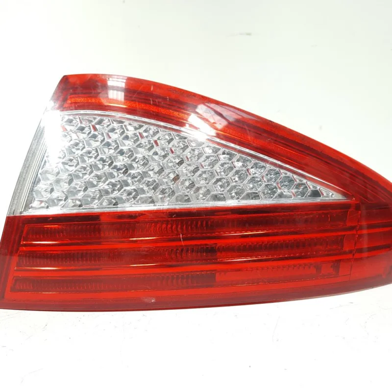 Stop dreapta aripa, cod 7S71-13404-A, Ford Mondeo 4 (id:490494) Reducere de preț