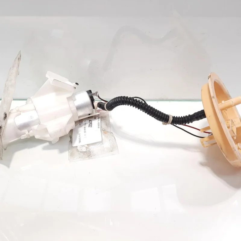 Vezi acum Pompa combustibil rezervor, Bmw 1 Cabriolet (E88), 2.0 diesel, N47D20C (idi:478322)