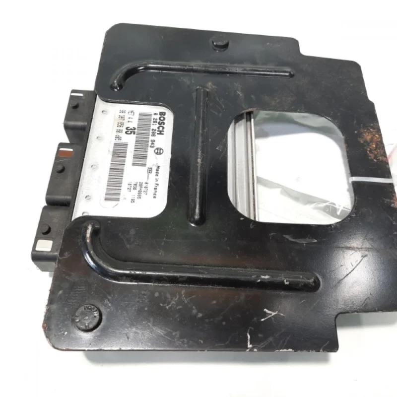 Reducere Calculator motor, cod 9638765680, 0261206943, Peugeot 207 SW, 1.6 16v benz, NFU (idi:483551)