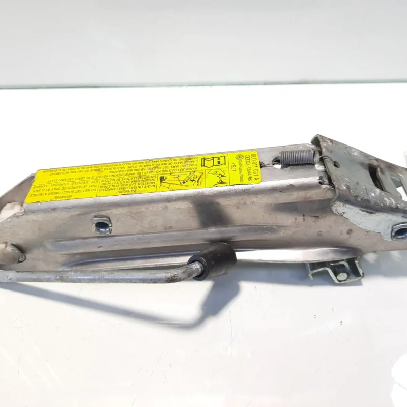 Super ofertă Cric, cod 8L0011031A, Vw Golf 4 (1J1) (id:483964)