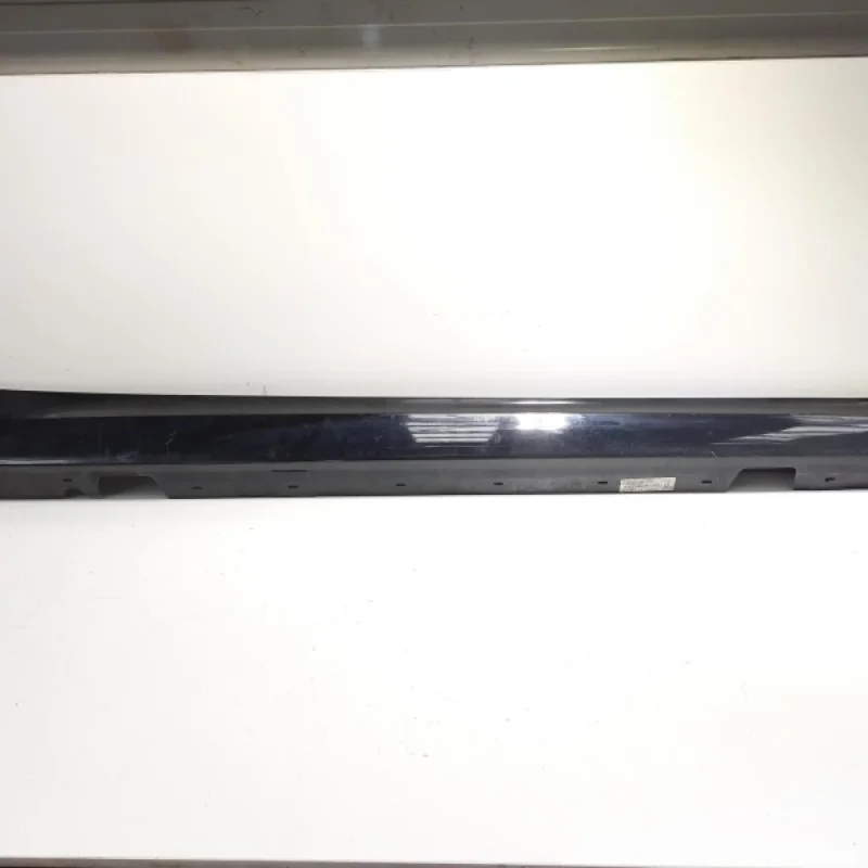 Ornament prag dreapta, Bmw 3 (E90) (id:478412) Reducere specială