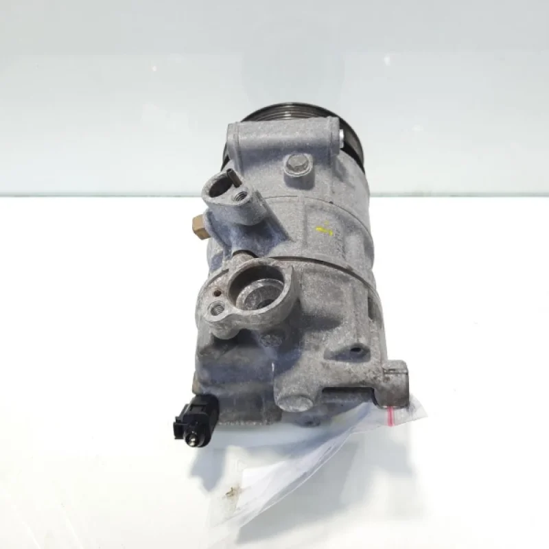 Livrare expres Compresor clima, cod 5N0820803, VW Passat Variant (365), 1.6 TDI, CAY (idi:481988)