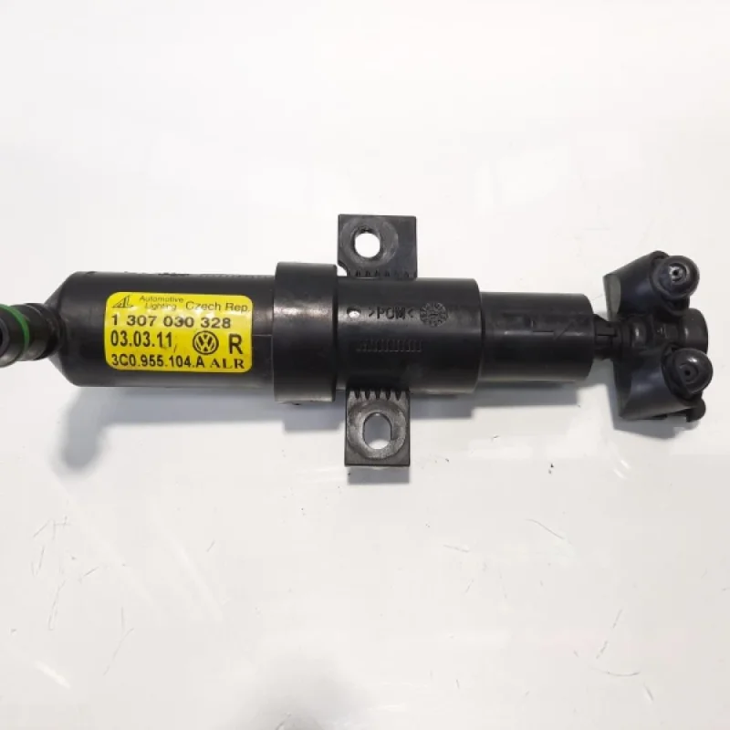 Ofertă exclusivă Spalator far dreapta, cod 3C0955104A, VW Passat Variant (3C5) (id:482770)