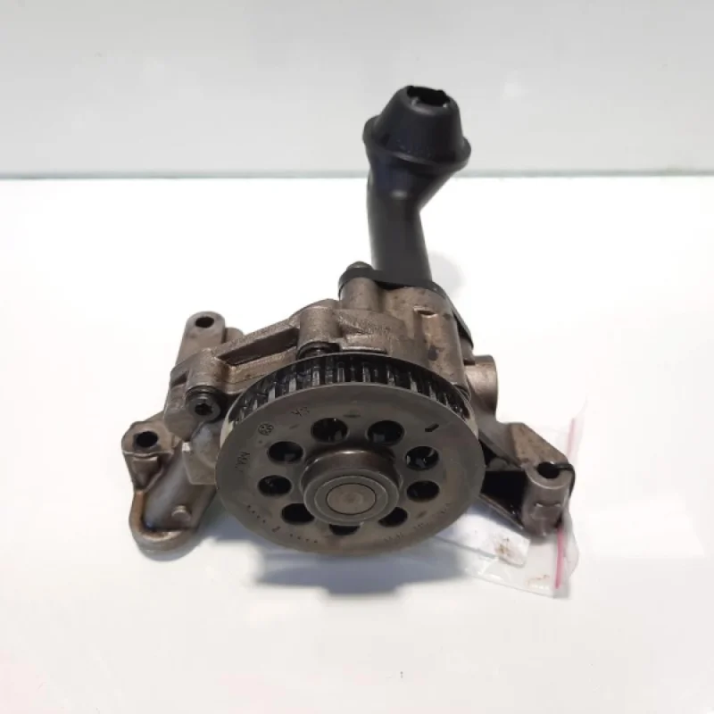 Vezi acum Pompa ulei, cod 03L115105B, Vw Caddy 4, 1.6 TDI, CAY (idi:479346)