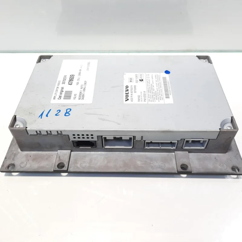 Reducere de preț Amplificator audio, cod 30752374, Volvo V50 (id:478609)
