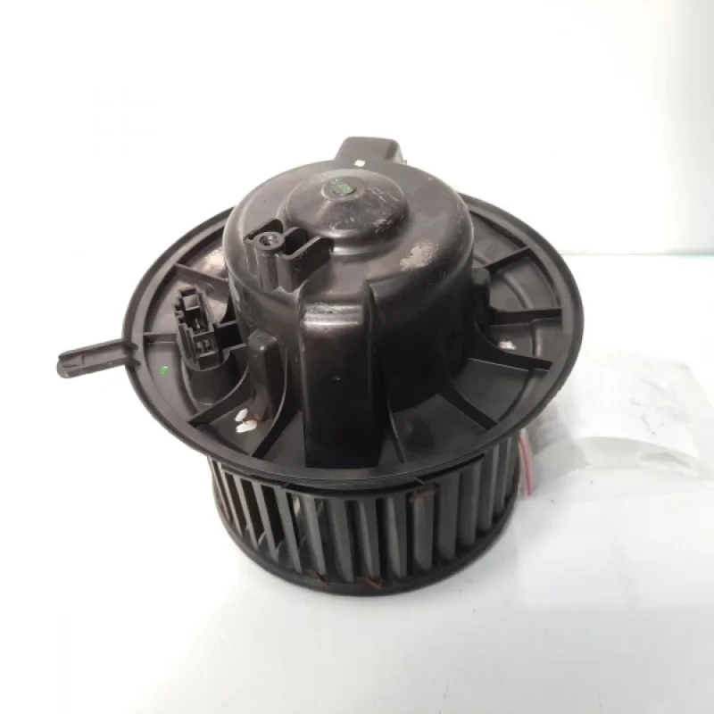 Preț mic Ventilator bord, cod 1K1819015, Vw Passat Variant (3C5) (idi:477038)