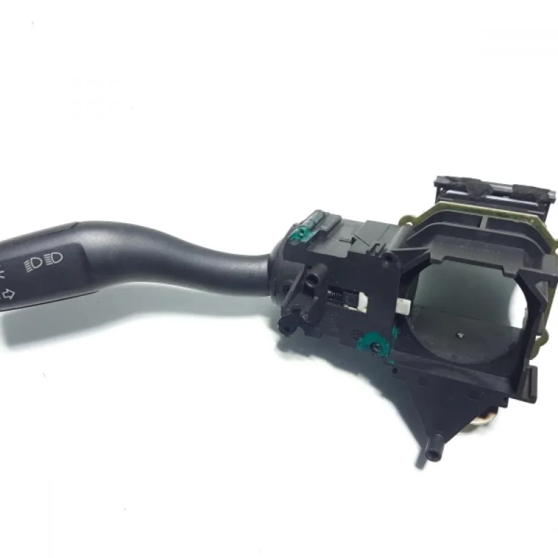 Livrare gratuită Maneta semnalizare, cod 4E0953513A, Seat Exeo ST (3R5) (idi:148631)