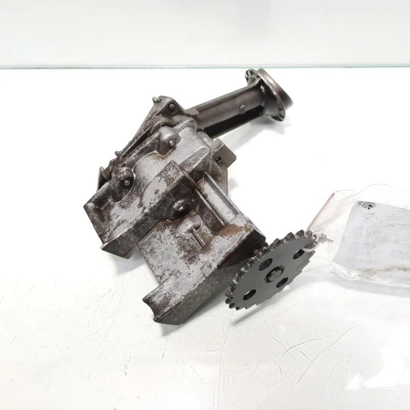 Preț promoțional Pompa ulei, cod 8200307174, Renault Scenic 2, 1.5 dci, K9K722 (idi:466629)