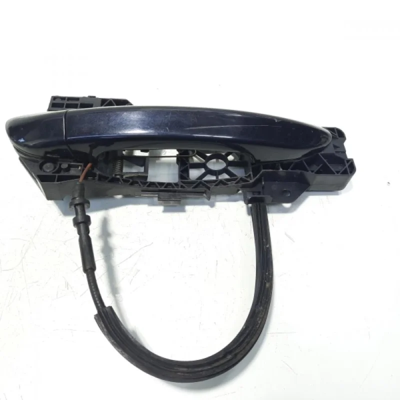 Ofertă specială Maner dreapta spate, VW Passat (3C2) (idi:452361)