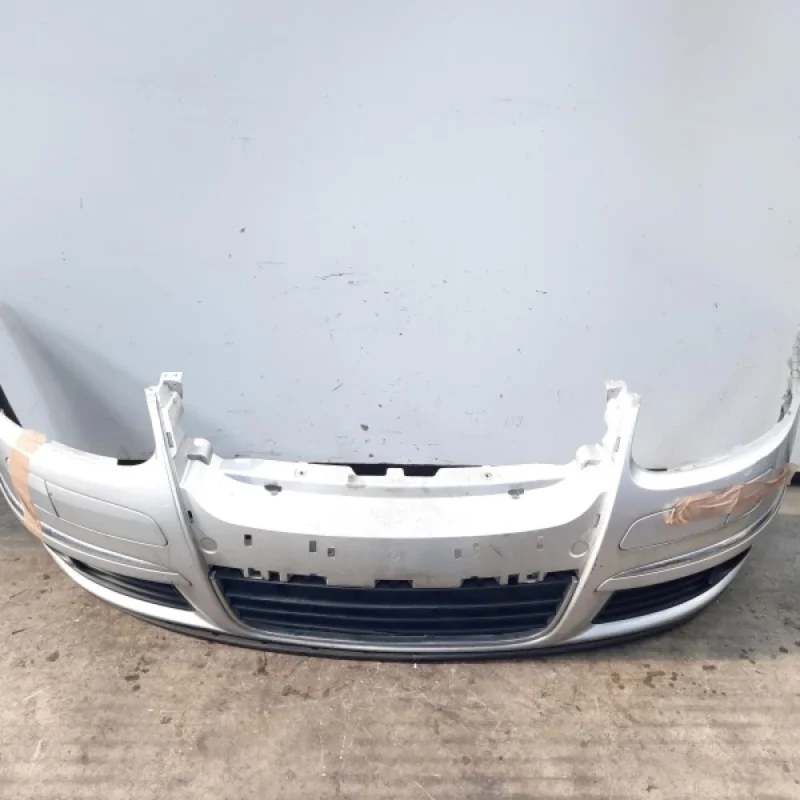 Bara fata cu grile si proiectoare, cod 1K0807221D, Vw Jetta 3 (1K2) (id:465377) Reducere extra