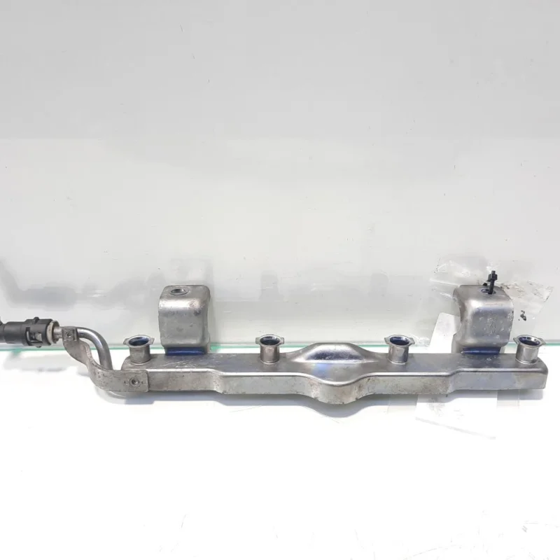 Rampa injectoare, Mazda 2 Sedan (DE), 1.4 benz, ZJ46 Preț redus