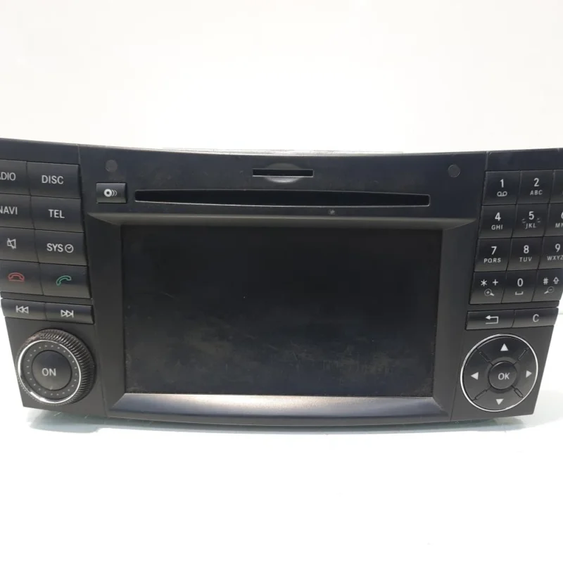 Radio CD cu navigatie si loc de card, cod A2118705194, Mercedes CLS (C219) (id:462896) Ofertă de sezon