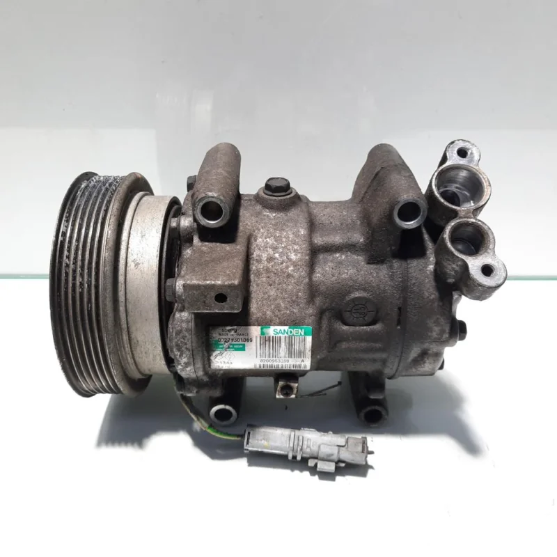 Compresor clima, cod 8200953359, Renault Kangoo 2, 1.5 DCI, K9K834 Expediere rapidă