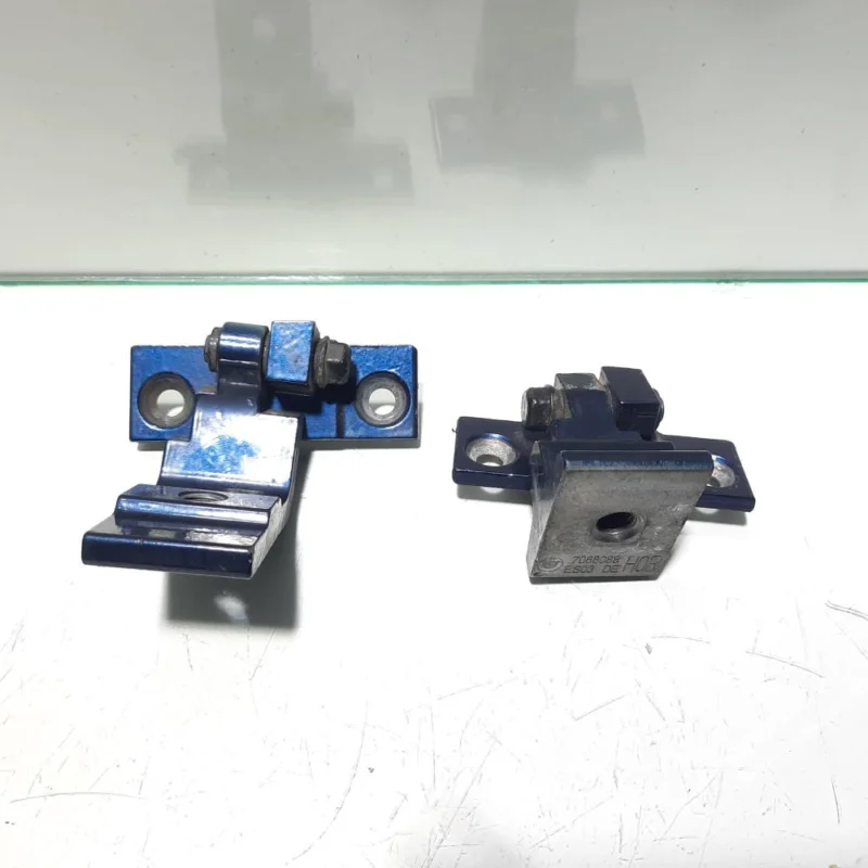 Lichidare de stoc Set balamale stanga spate, Bmw 5 (E60) (id:459617)