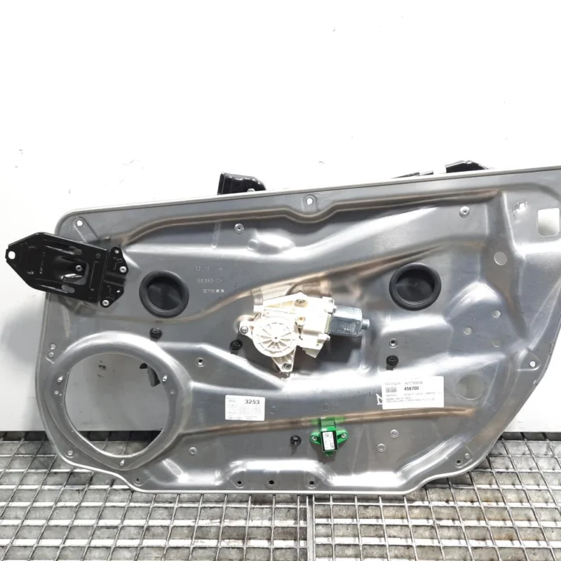 Lichidare de stoc Macara cu motoras dreapta fata, cod A2127660239 Mercedes Clasa E (W212) (id:458700)