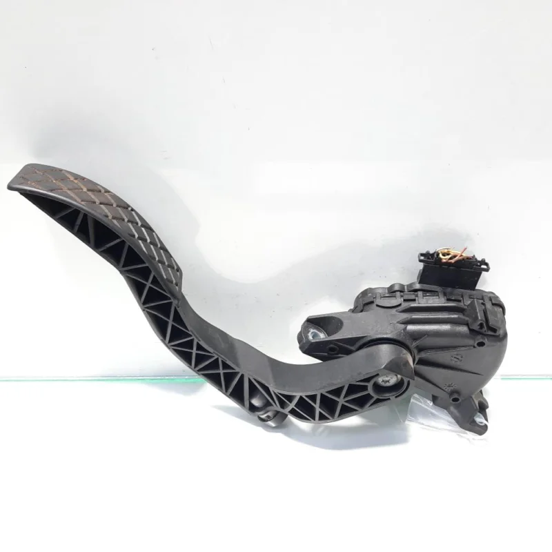 Pedala acceleratie, Audi A4 Avant (8ED, B7) 2.0 tdi, BPW, cod 8E1723523G (id:455335) Livrare expres