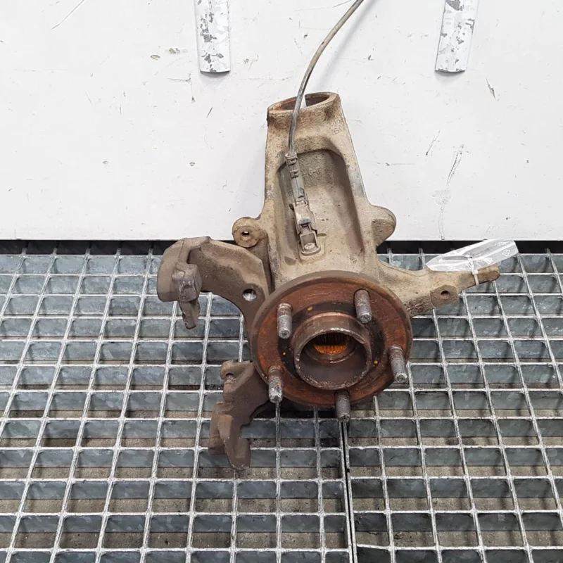 Cumpără acum Fuzeta stanga fata cu abs, Ford Focus 3 Sedan 1.6 tdci