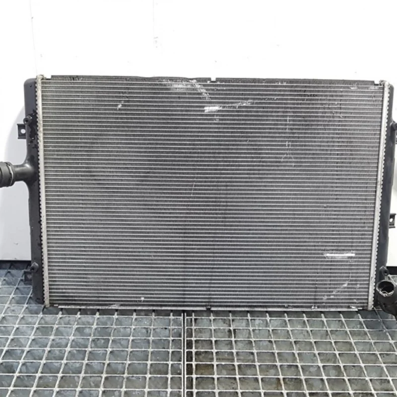 Reducere de preț Radiator racire apa, Vw Passat (3C2) [Fabr 2005-2010] 2.0 tdi, BKP, 3C0121253Q (id:408896)