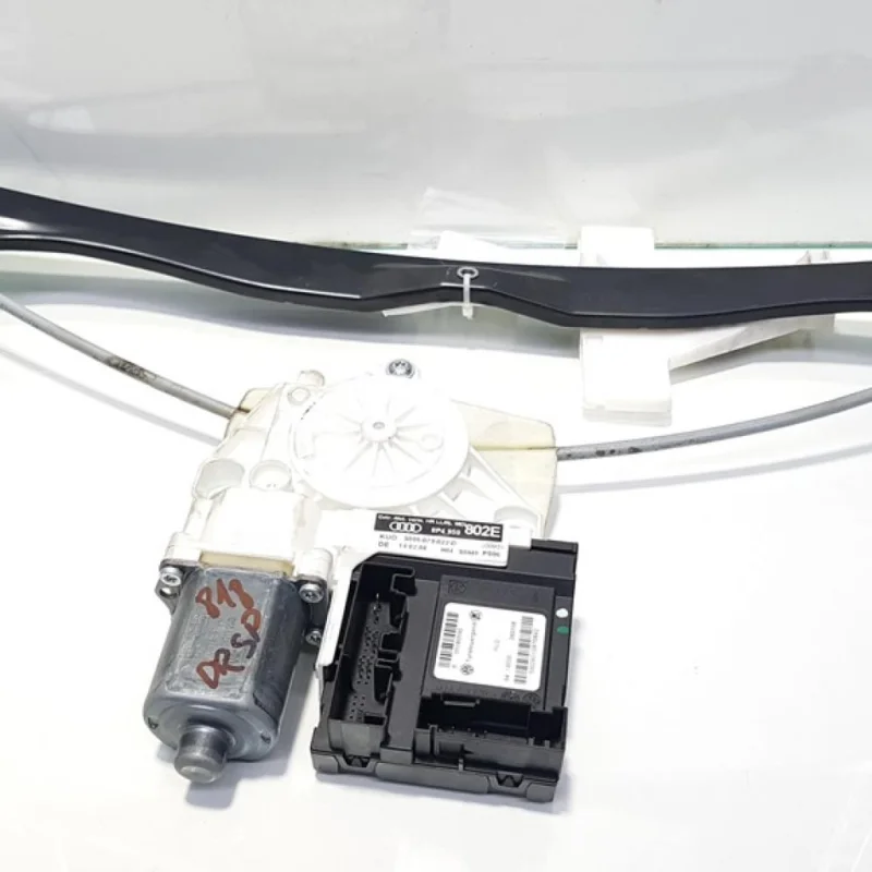 Expediere rapidă Macara cu motoras dreapta spate, Audi A3 Sportback (8PA) [Fabr 2004-2013], cod 8P4959802 (id:402857)